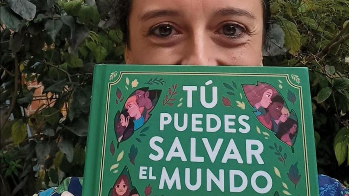 Fotografía facilitada por Duomo Ediciones de Ängela Esteller, que publica bajo el pseudónimo de Angela Green, con su libro 