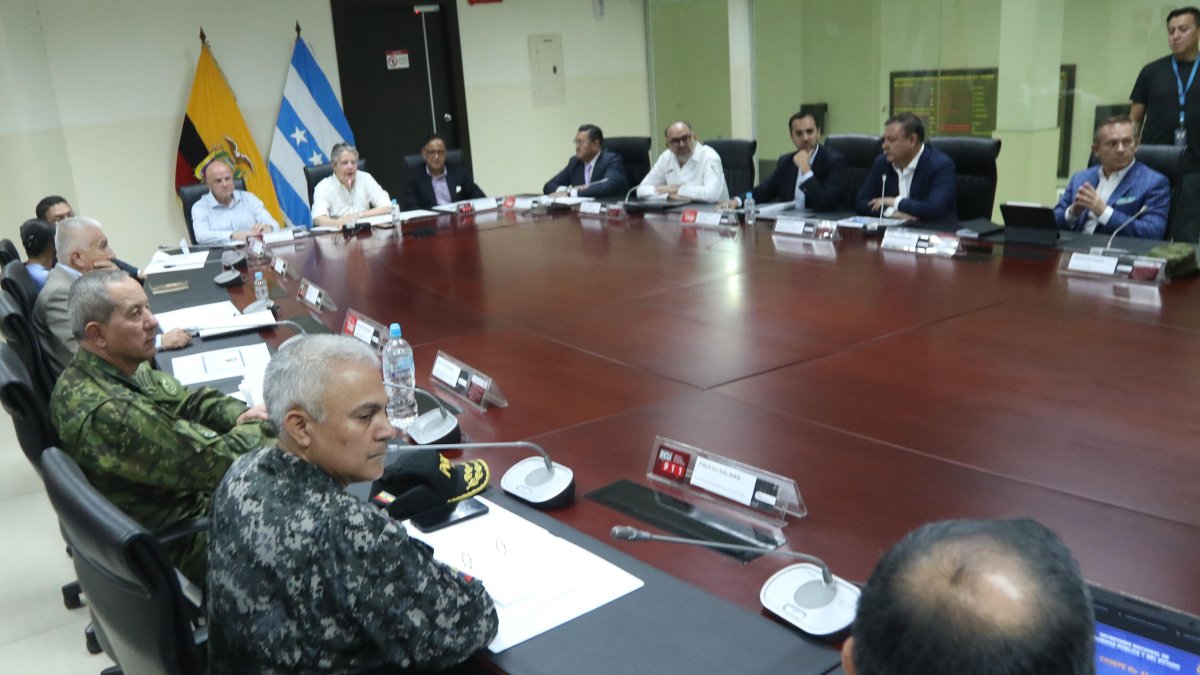 Las autoridades se reunieron en la sala de crisis desde las 10:30 de este jueves 03 de noviembre de 2022.