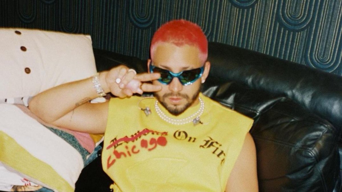 El álbum contiene 13 canciones inéditas entre las que destacan colaboraciones con Danny Ocean y De la Ghetto.