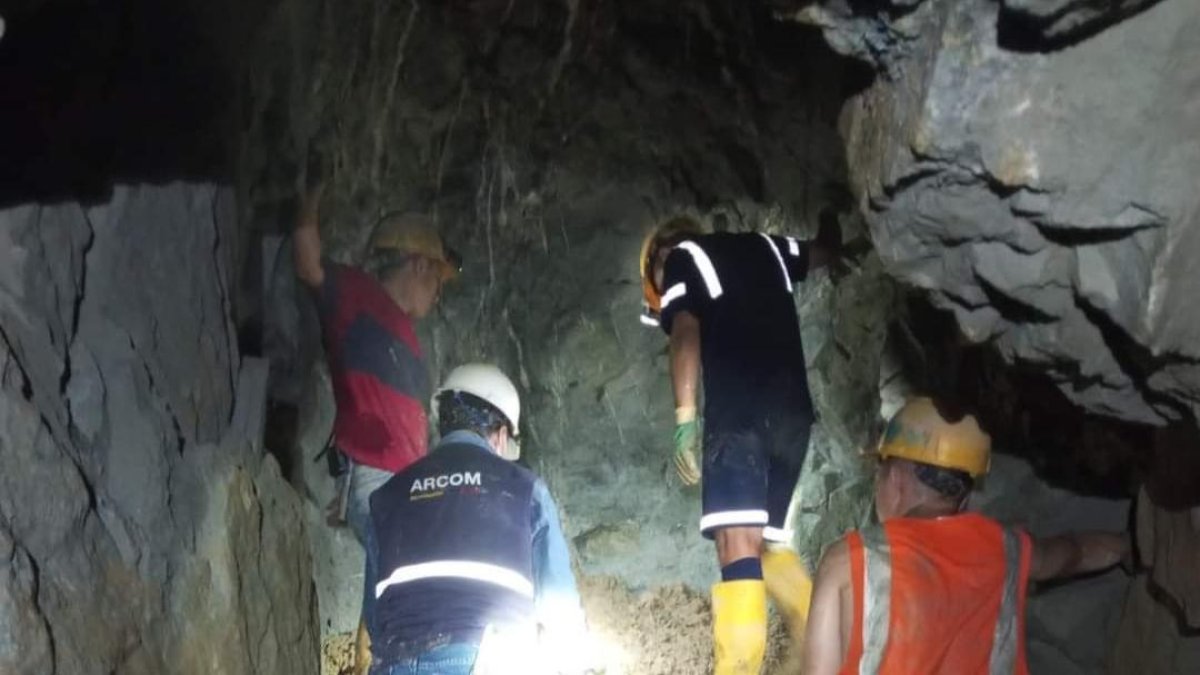 Tras 14 días de búsqueda y excavación, los tres mineros desaparecidos fueron encontrados sin vida.