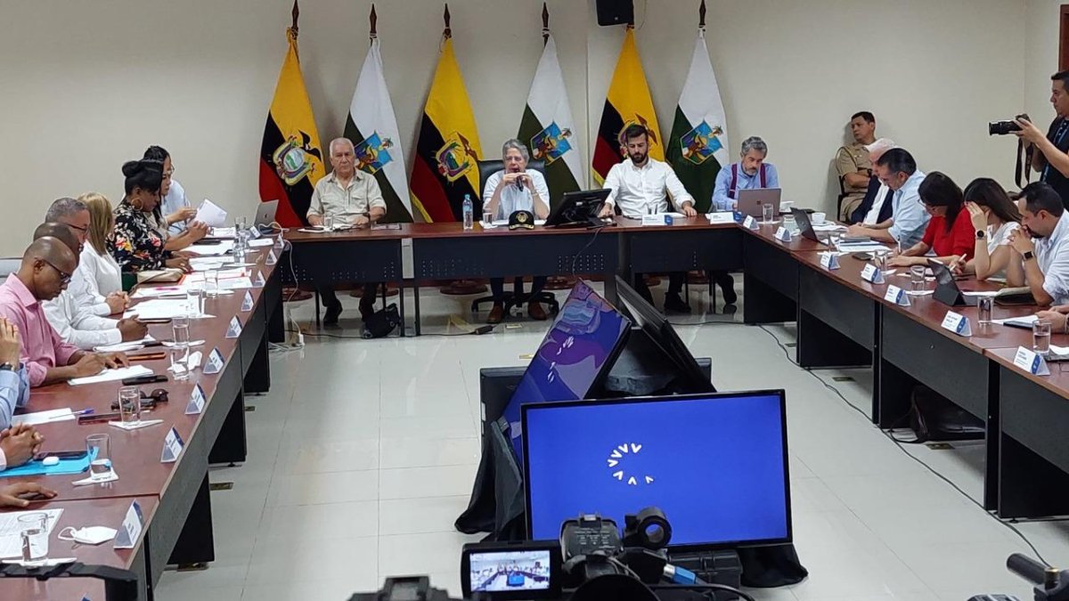 El presidente Guillermo Lasso reduce el toque de queda de 23:00 a 05:00