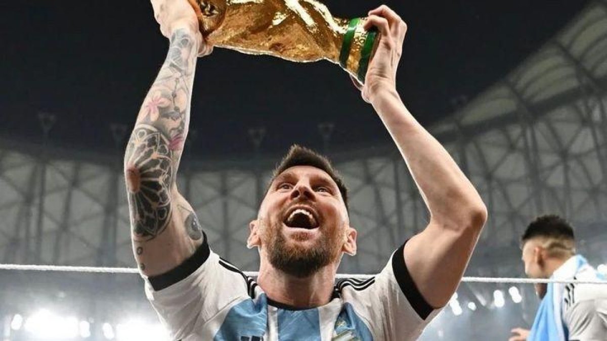 Messi con la Copa del Mundo 2022
