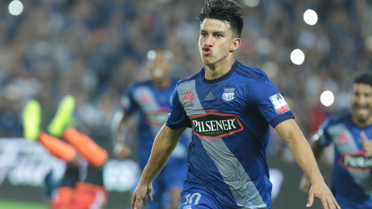 Fernando Gaibor, volante que fue referente de Emelec, ahora jugará en Barcelona.