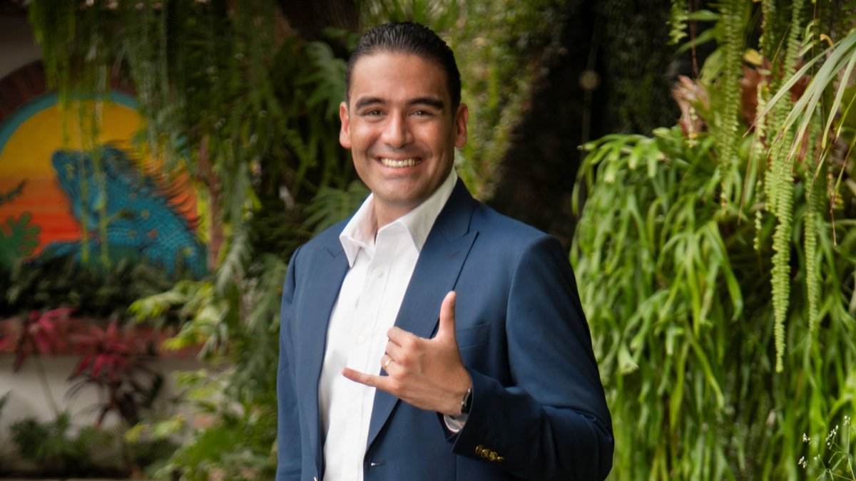 El político indicó que si León Febres-Cordero viviera se sentiría orgulloso de él.