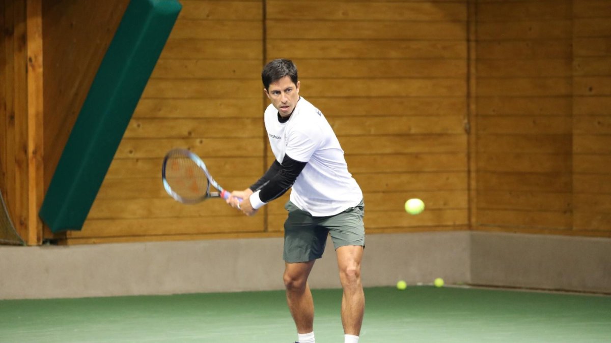 El trabajo que Gonzalo Escobar viene haciendo hace algunos meses lo ubican como el más opcionado a los puntos en la división de dobles.