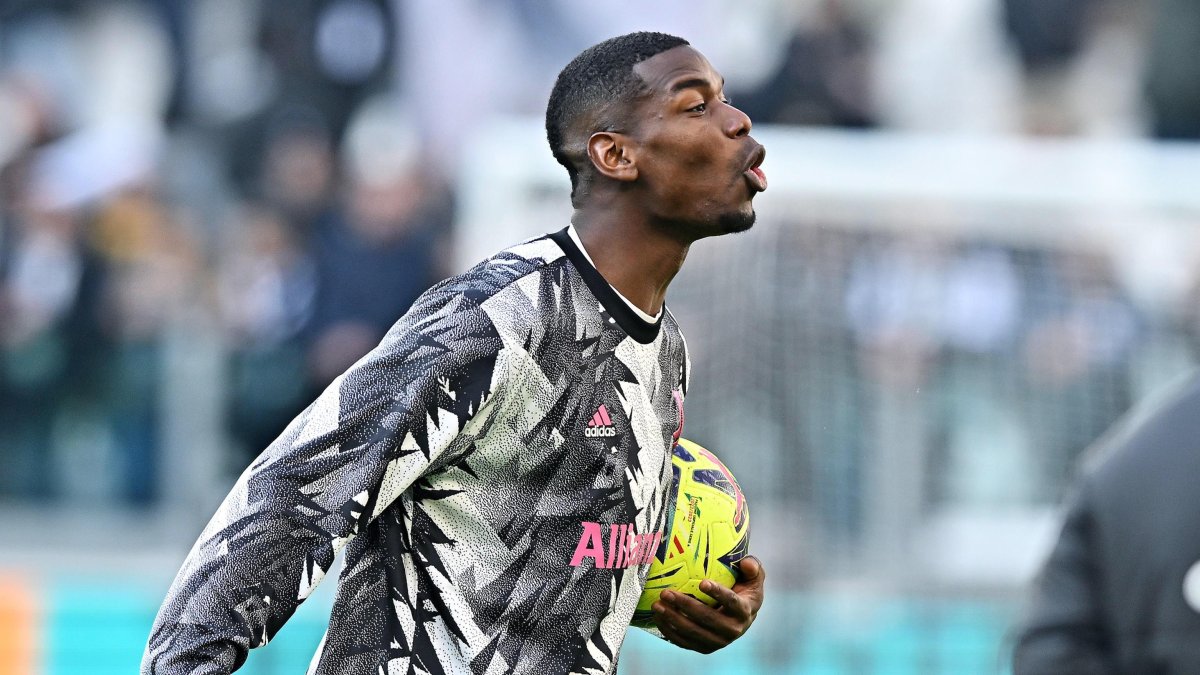 Paul Pogba, jugador de la Juventus, volvió a resentirse físicamente.