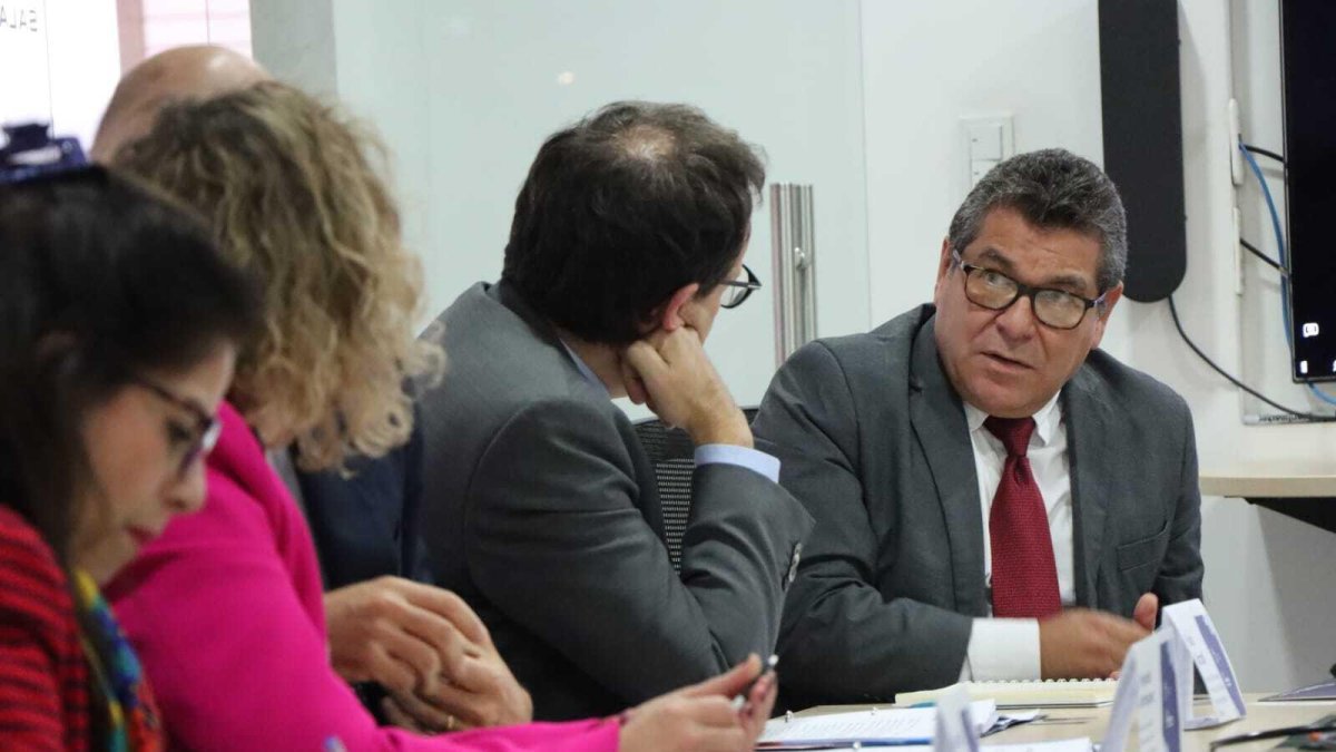 Eduardo Izaguirre (d) fungía como viceministro de Desarrollo Productivo Agropecuario.