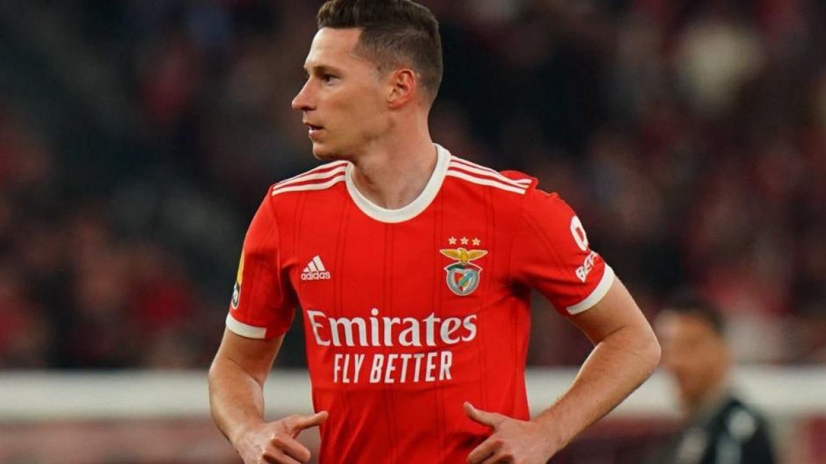 Julian Draxler llegó al Benfica el 1 de septiembre de 2022 por una temporada, procedente del París Saint Germain.