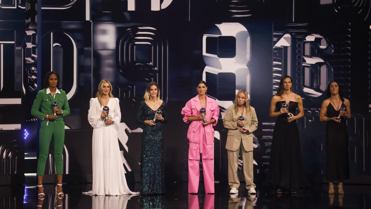 The Best FIFA Football Award se celebra anualmente para premiar a los miembros más destacados del deporte más popular del mundo. Aquí el grupo femenino.