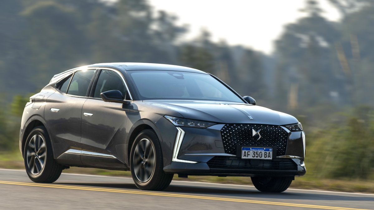 El carro francés Más Bello del Año 2022 ya circula en Ecuador: Se trata del DS 4.