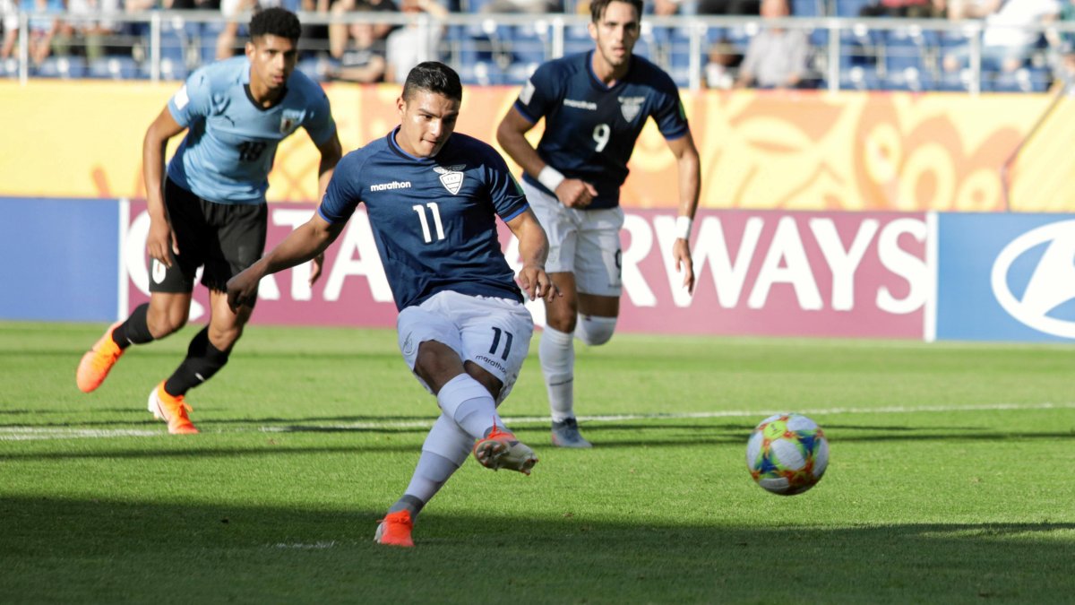 Alexander Alvarado (foto) y Junior Sornoza son los únicos convocados que no estuvieron en el Mundial de Qatar. Se repite prácticamente la nómina mundialista.