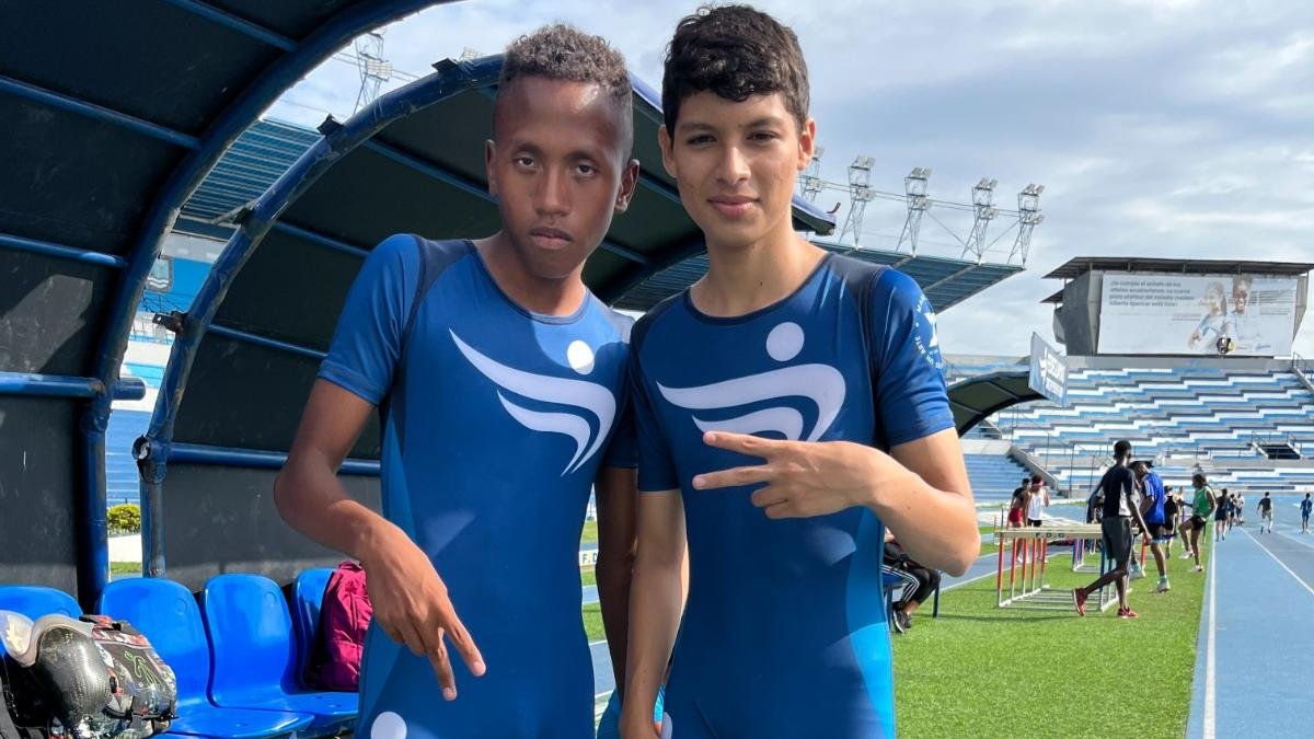 Chris (d) y Papiro han formado una dupla fuerte en las pruebas de velocidad, dentro y fuera de las pistas.