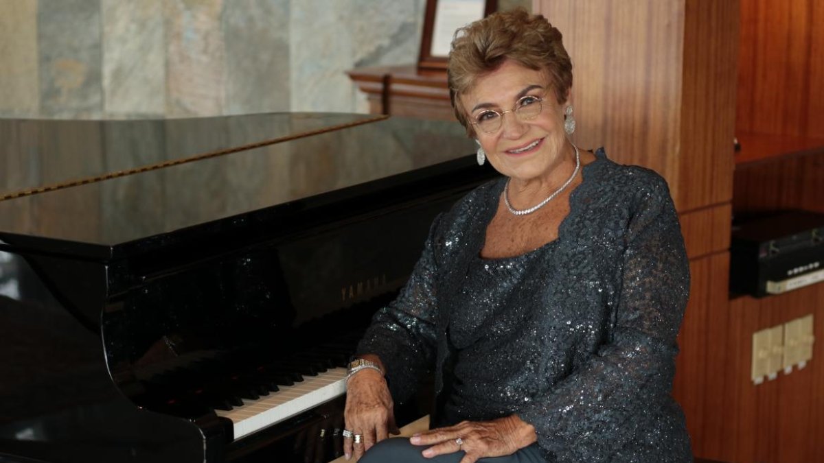 La icónica cantante cumple 53 años de vida artística.