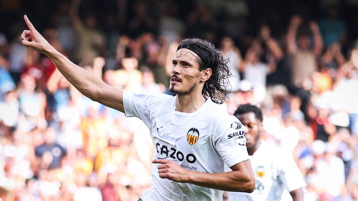 El delantero charrúa analizó el mal momento por el que atraviesa su club.