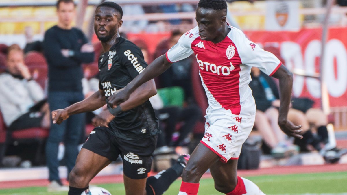 El equipo monagesco sigue haciendo los deberes para ascender en la tabla.