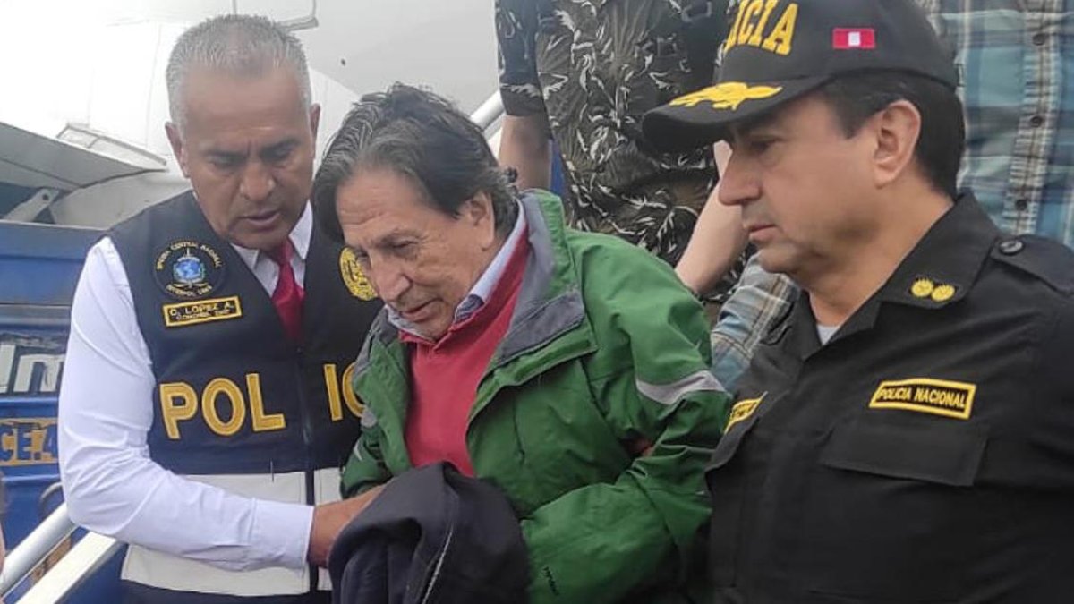 La llegada del expresidente peruano Alejandro Toledo tras ser extraditado de Estados Unidos en Lima (Perú).