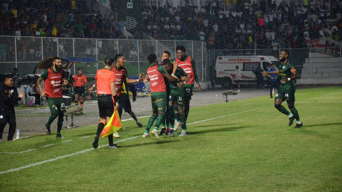 Con el 1-0 de local ante Liga de Quito, Orense se metió en la pelea de la punta del torneo contra Independiente del Valle y Barcelona.