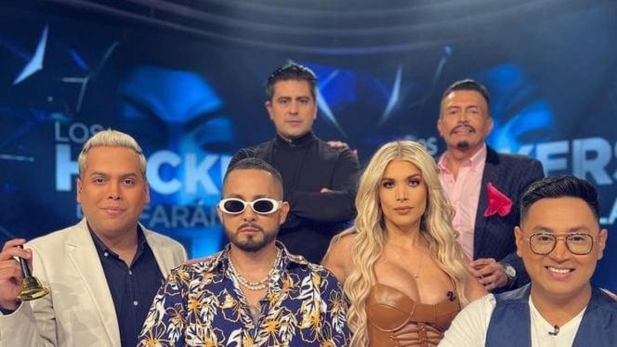 'Los Hackers de la farándula' con Mafer Pérez.