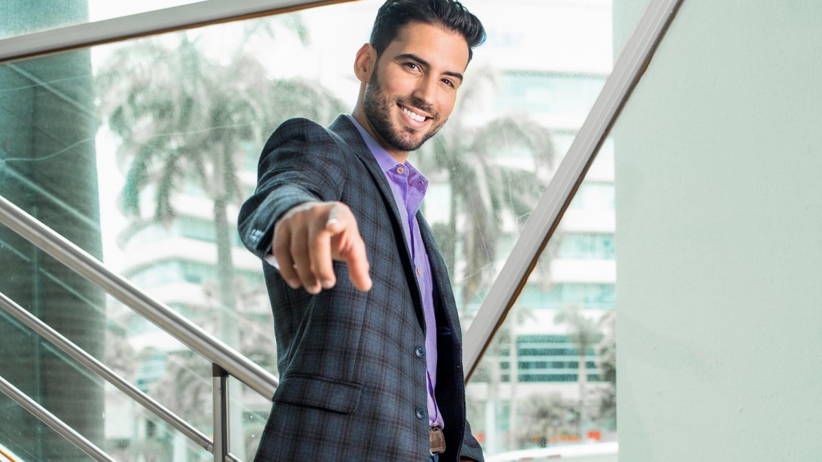 Ricardo dice ser un hombre convencional, muy amante de la familia y el hogar. Hoy está volcado a su productora audiovisual y a sus redes sociales.