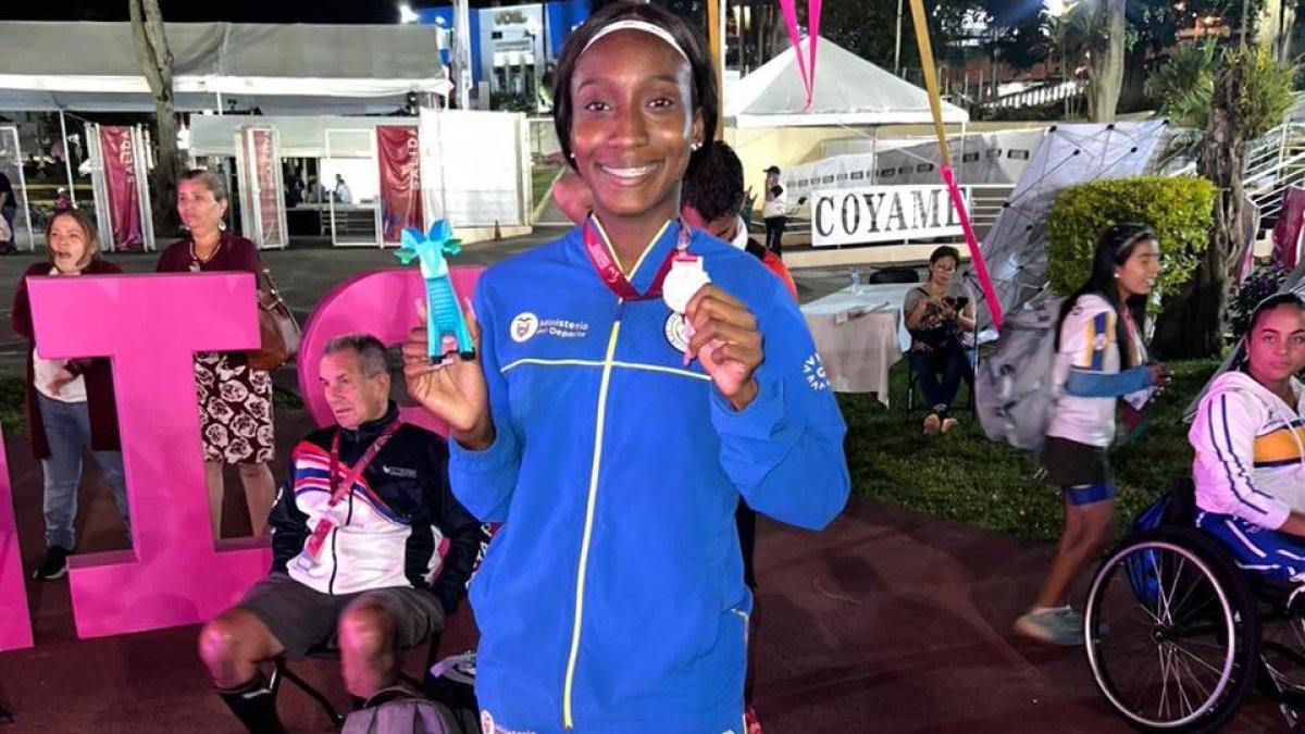 Kiara Rodríguez fue oro en salto largo y nuevo récord americano.