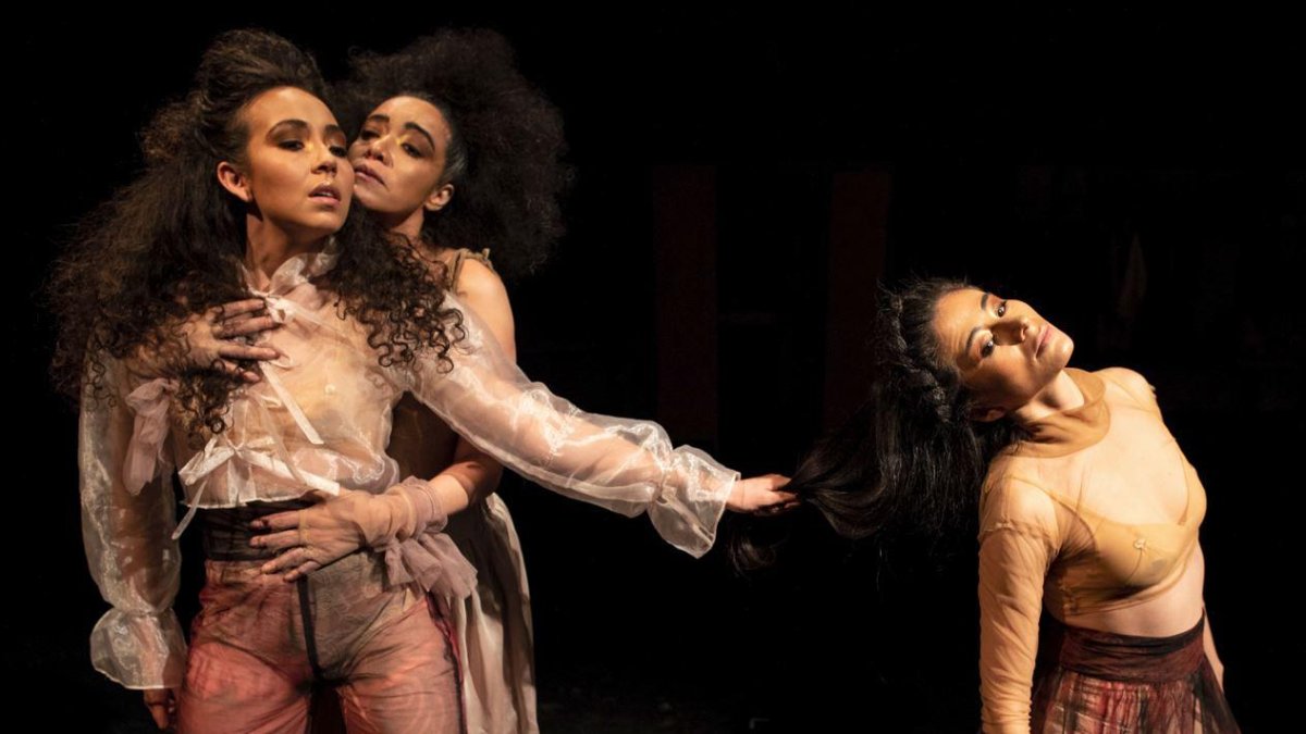 El guion de la obra fue elaborado por el colectivo Mtiómana-Artes Escénicas.