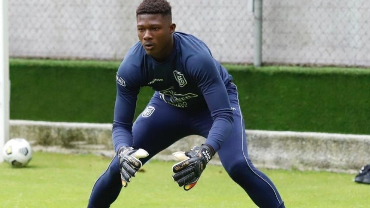 Gilmar Napa, que completó 31 atajadas en el Sudamericano Sub-20, será el candado de la Mini-Tri.