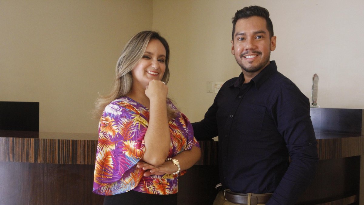 Karen Bohórquez y Eddie González, voz y piano en el concierto de esta noche.