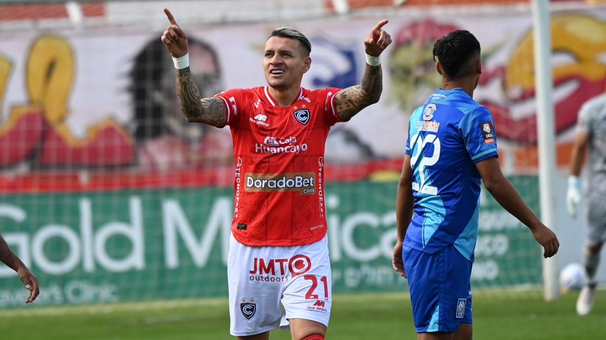 Garcés es el máximo goleador del torneo peruano con 10 anotaciones.