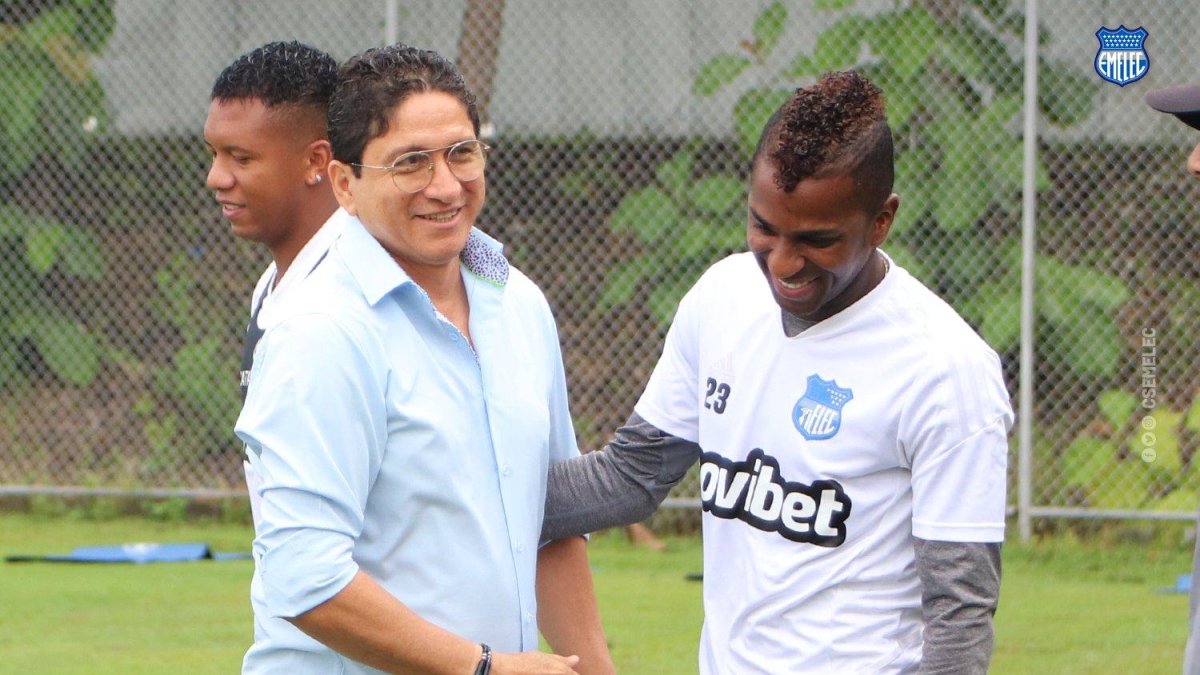 El exvolante del Bombillo y de la selección ecuatoriana de fútbol llegó a Emelec en calidad de asesor de la secretaría técnica, el pasado 12 de abril.