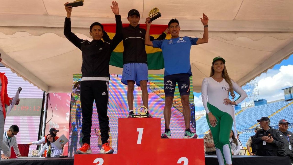 La categoría élite estuvo dominada por el boliviano Héctor Garibay (c)