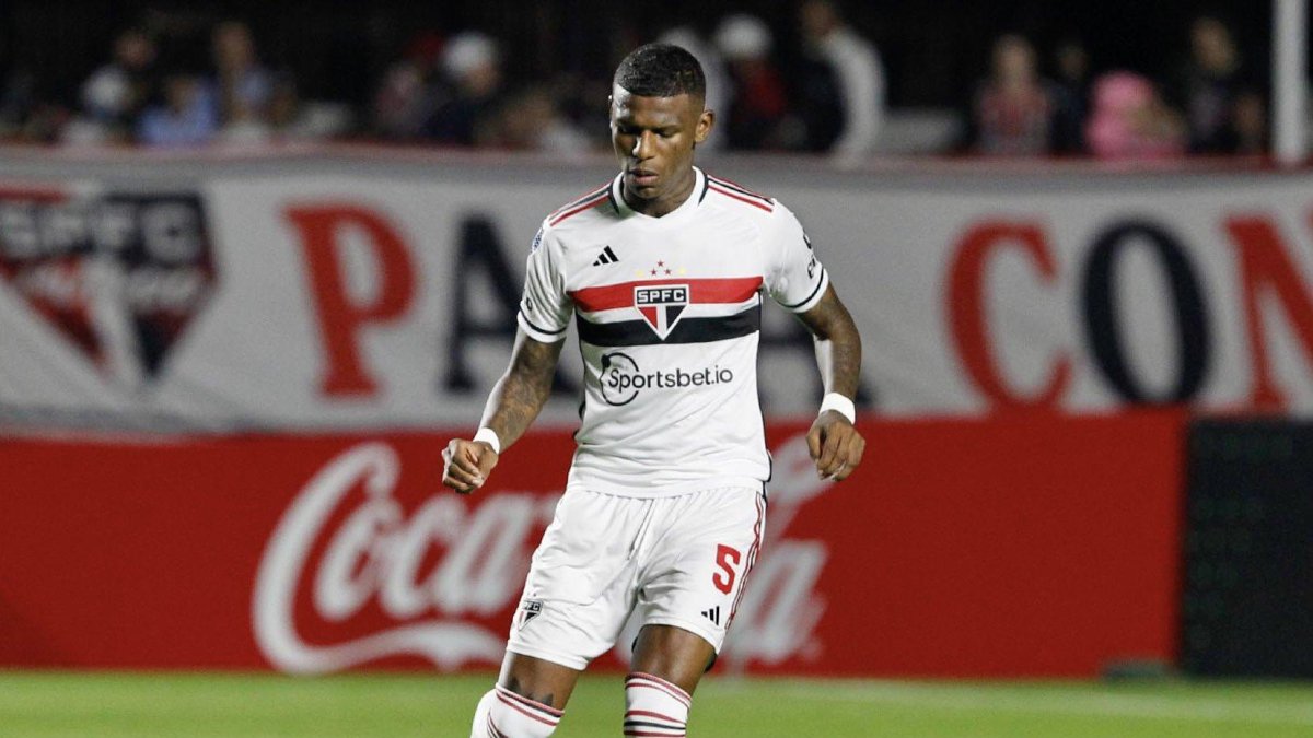 Tras la derrota contra Palmeiras, Arboleda emprendió viaje hacia Estados Unidos para sumarse a la Tri y prepararse para los amistosos contra Bolivia y Costa Rica.