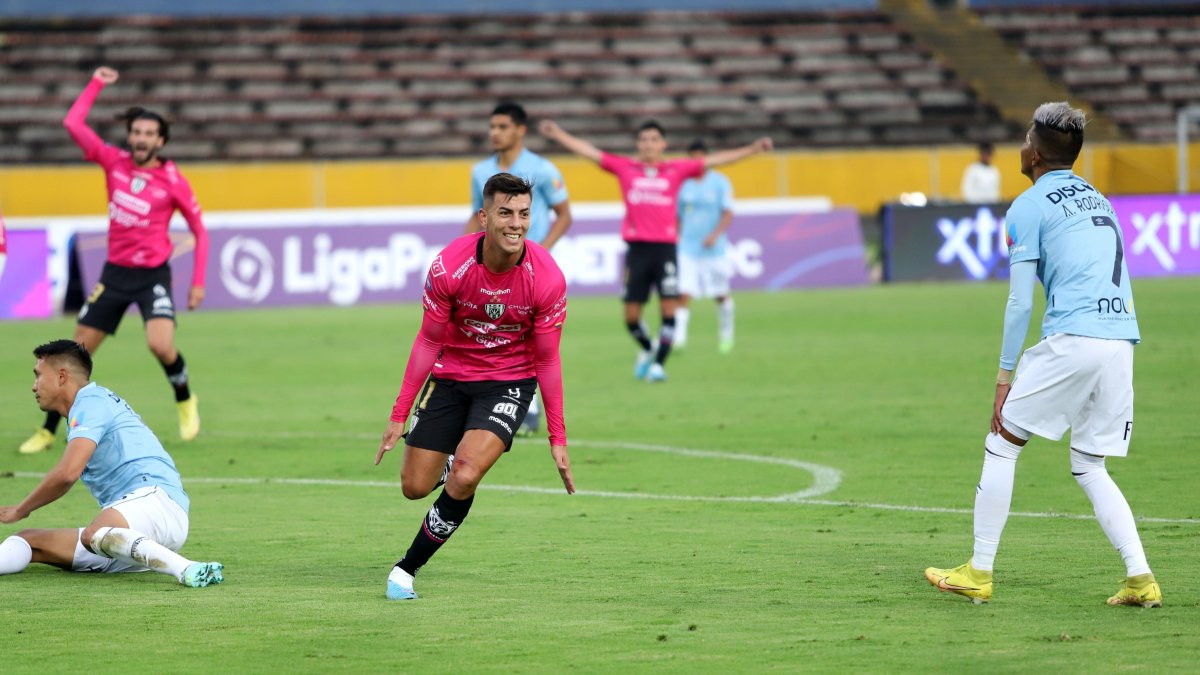 Michael Hoyos se ha ganado la titularidad con Independiente del Valle, por encima de Lautaro Díaz, Marcelo Moreno Martins y Kevin Rodríguez.