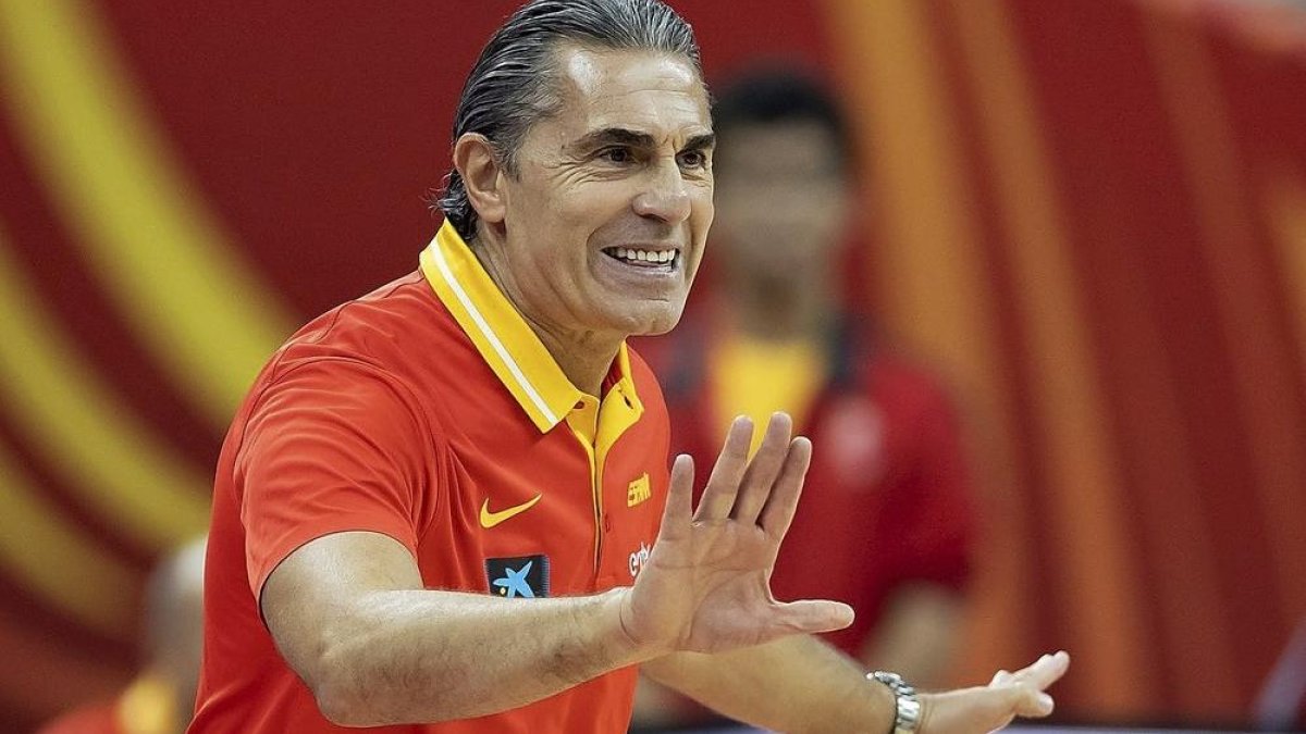 El italiano se queda en el Virtus Bolonia y en la selección de España.