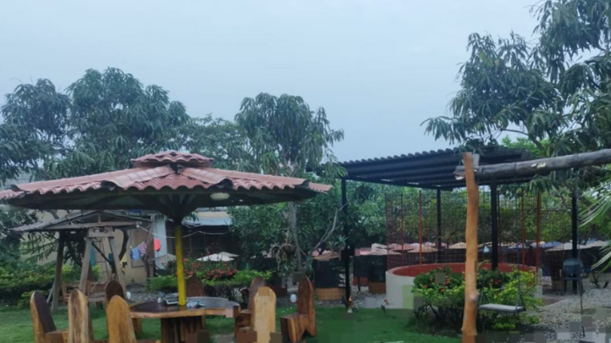 Policías llegaron al lugar para recabar indicios.