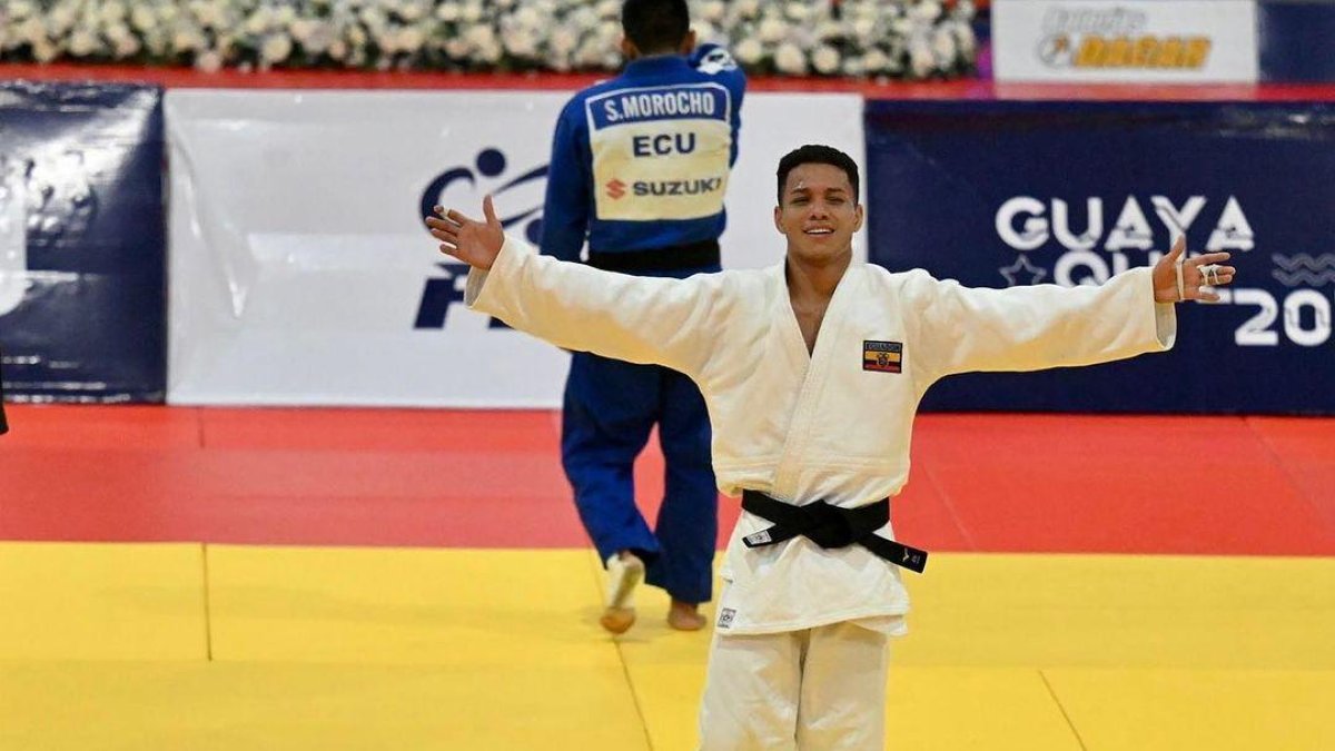 Steven Morocho (i) y Bryan Garboa fueron plata y oro en los -60 kg.