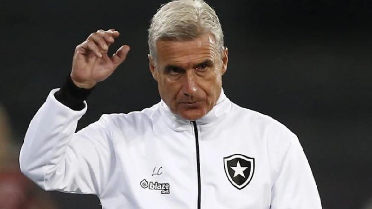 Castro fue anunciado a través de las redes sociales del club árabe.