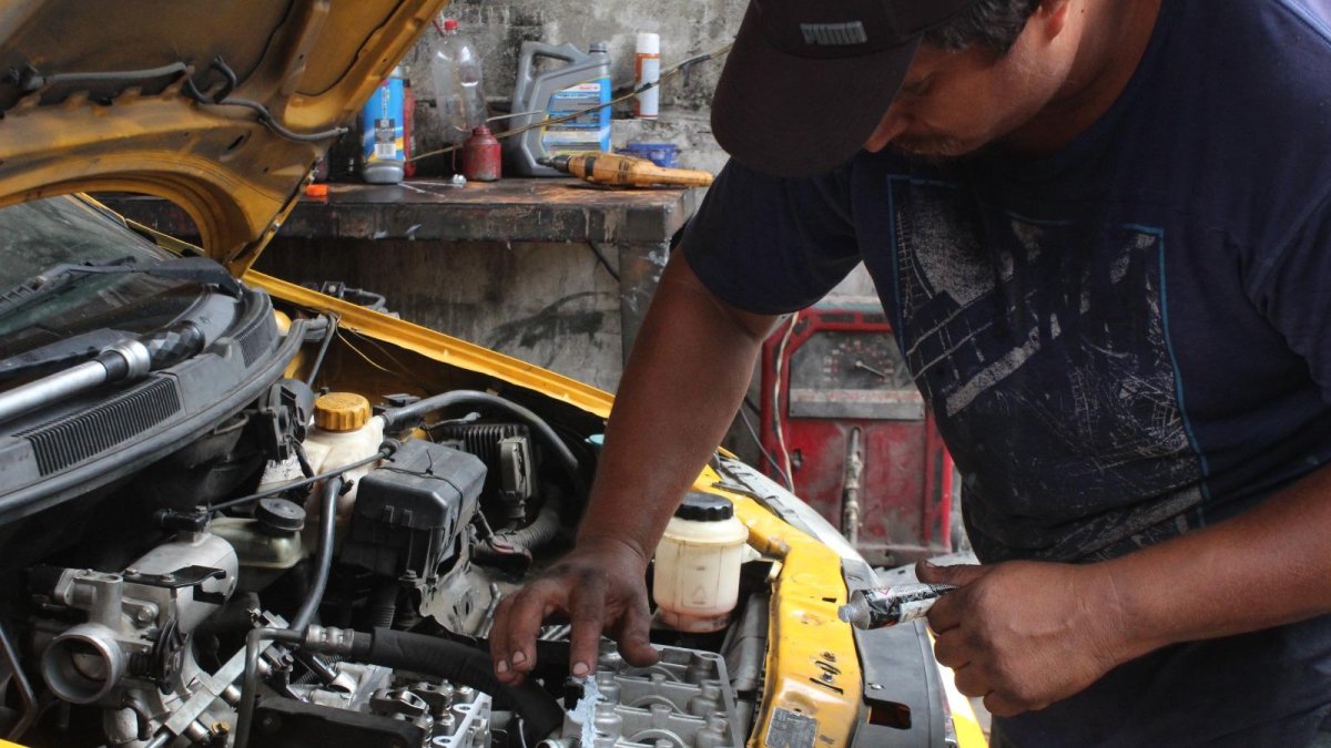 La reparación de un motor  afectado  por la falta de aceite es costosa.