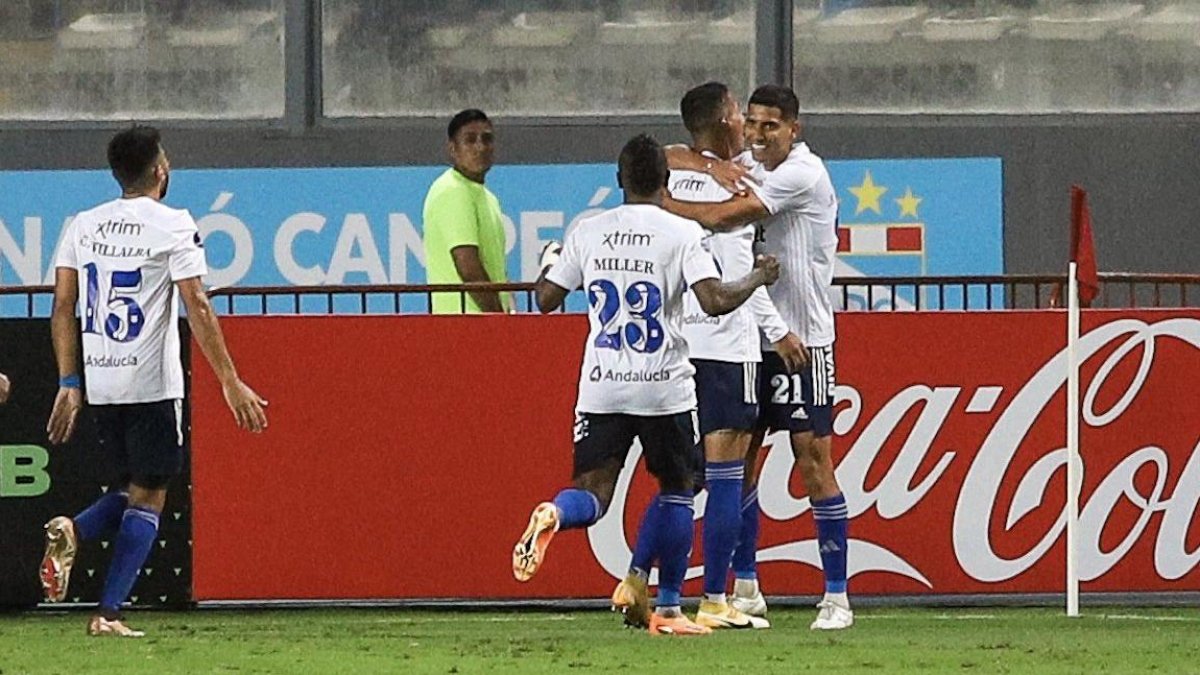 En la ida, Emelec sorprendió y ganó 1-0 a Sporting Cristal.