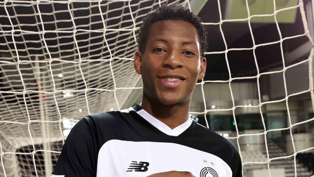 Plata abandona el Valladolid para disputar el fútbol catarí.