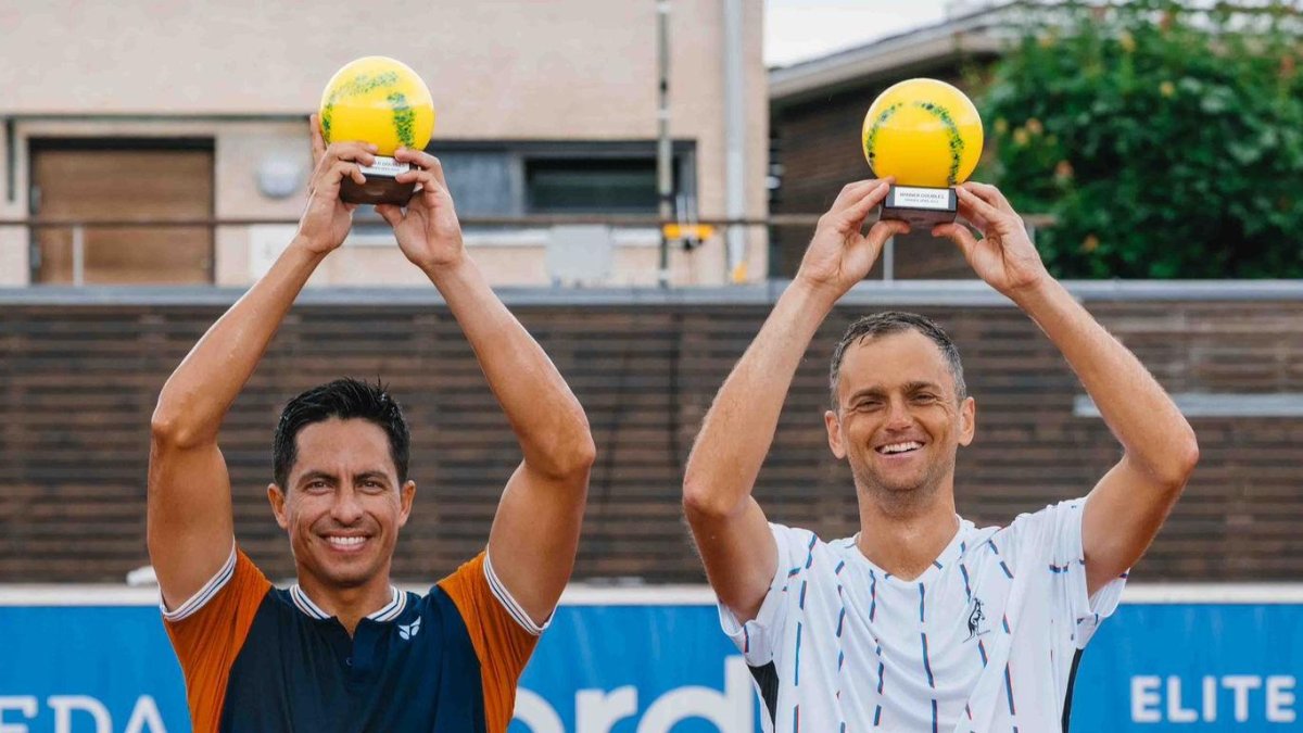 Este trofeo es el quinto para el tenista mantense.