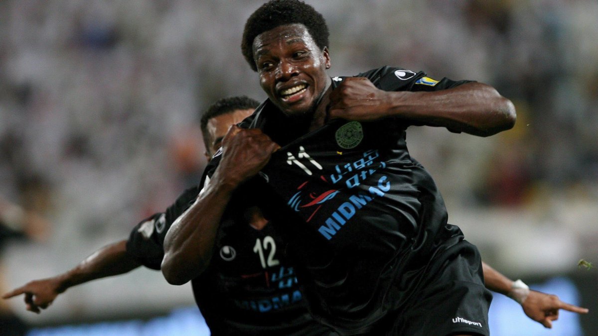 Carlos Tenorio fue reclutado al Al Sadd a mediados de 2003 y jugó hasta 2009. En la temporada 2005-2006 el artillero ecuatoriano fue el máximo goleador de la liga qatarí con 21 conquistas.