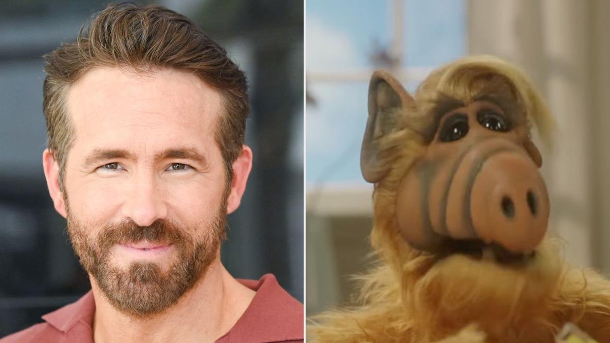 Ryan Reynolds junto al recordado personaje de los años 80. La comedia televisiva fue transmitida en Ecuador por Teleamazonas.