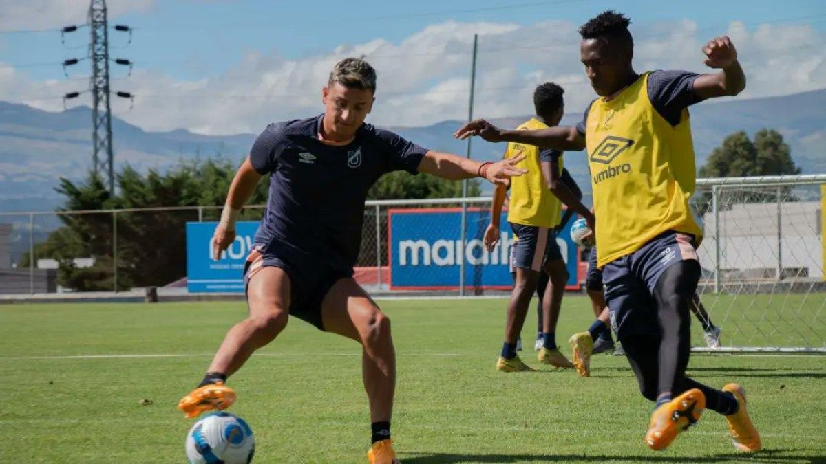 Universidad Católica durante la práctica del pasado jueves 3 de agosto.