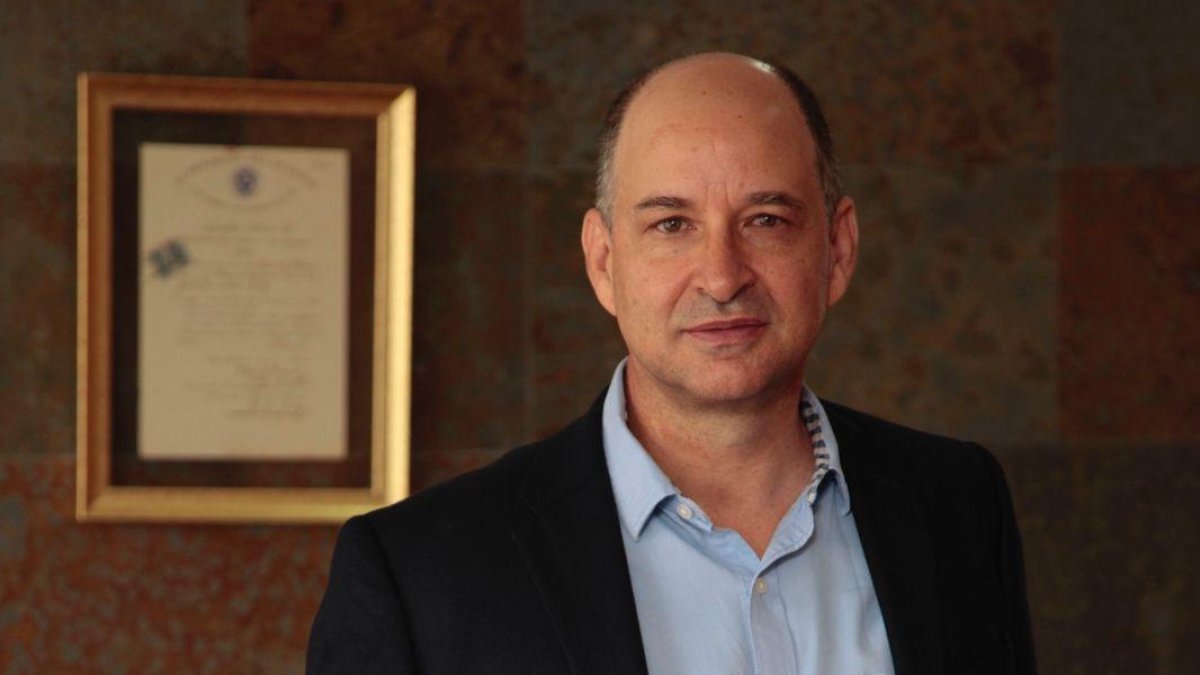 Ejecutivo.- Bernardo Pérez,  gerente general de Aglomerados Cotopaxi.