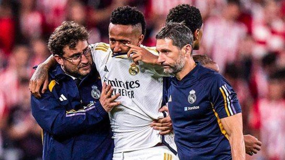 Militao salió con mucho dolor en el duelo ante el Athletic Club.