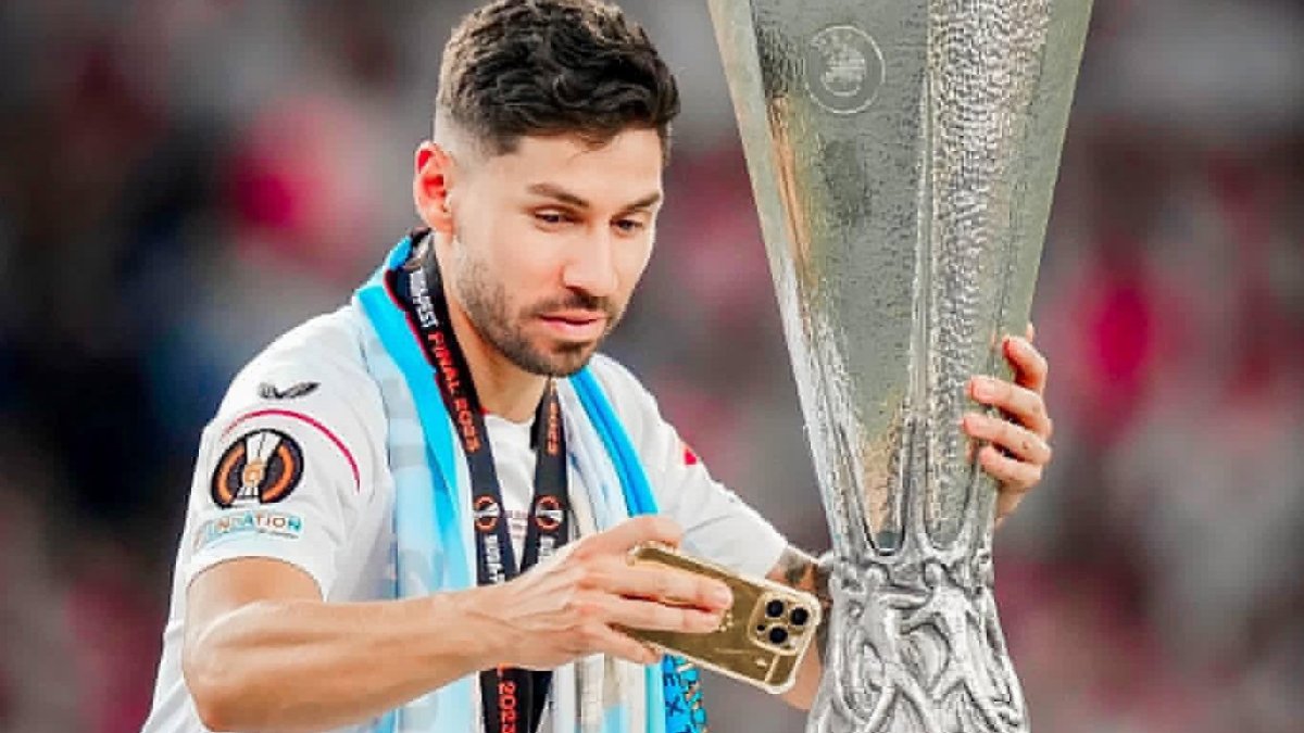 El argentino podría seguir su carrera en Inglaterra.