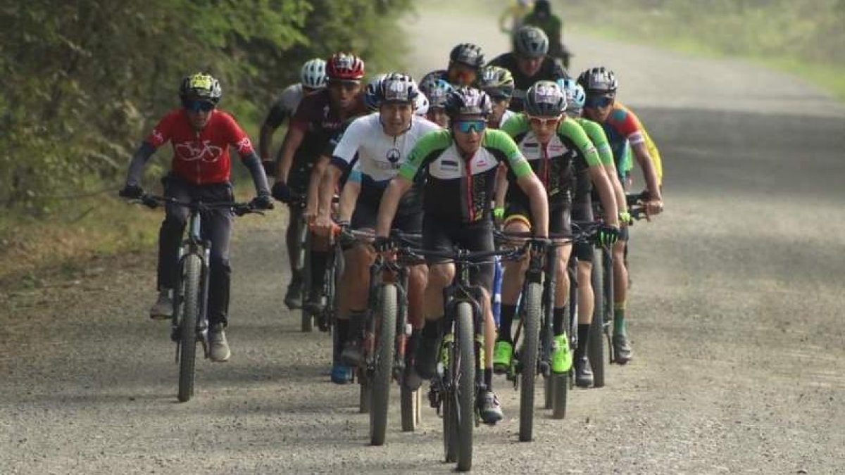 La competencia se inició en Punta Diamante a Chongón.