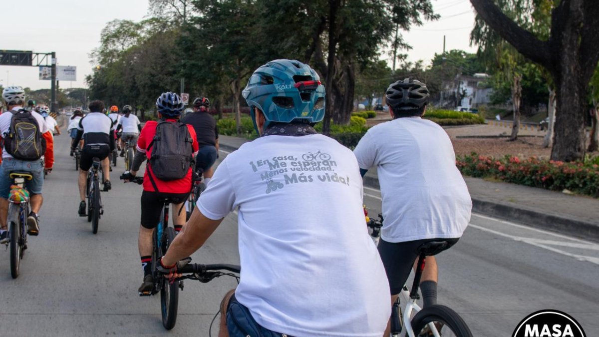 Colectivo ciudadano apartidista, laico y sin fines de lucro que promueve la movilidad en bicicleta y todos los modos de transporte sostenibles.