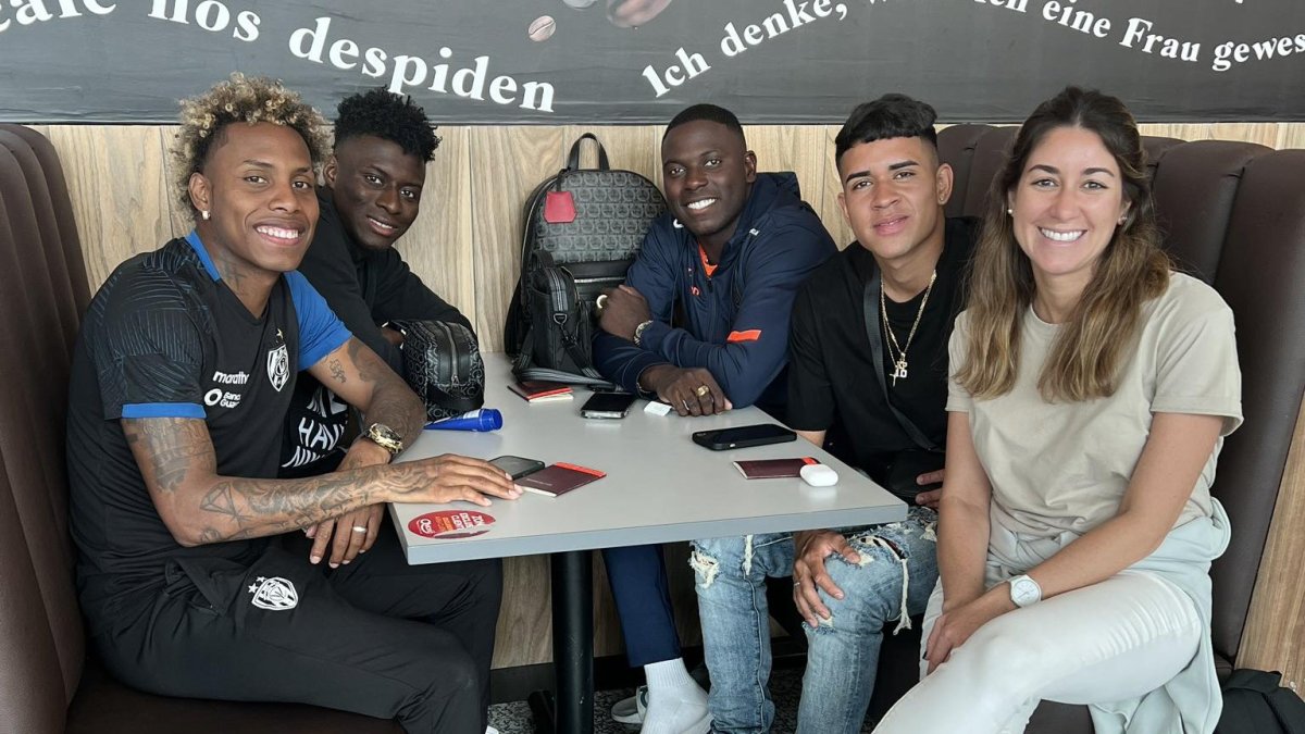 Los jugadores de Independiente del Valle fueron los primeros en viajar.