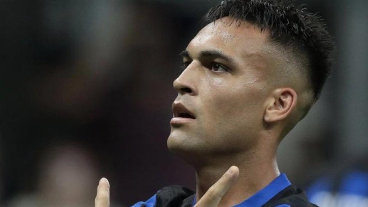 El argentino marcó un doblete para la victoria de su equipo.